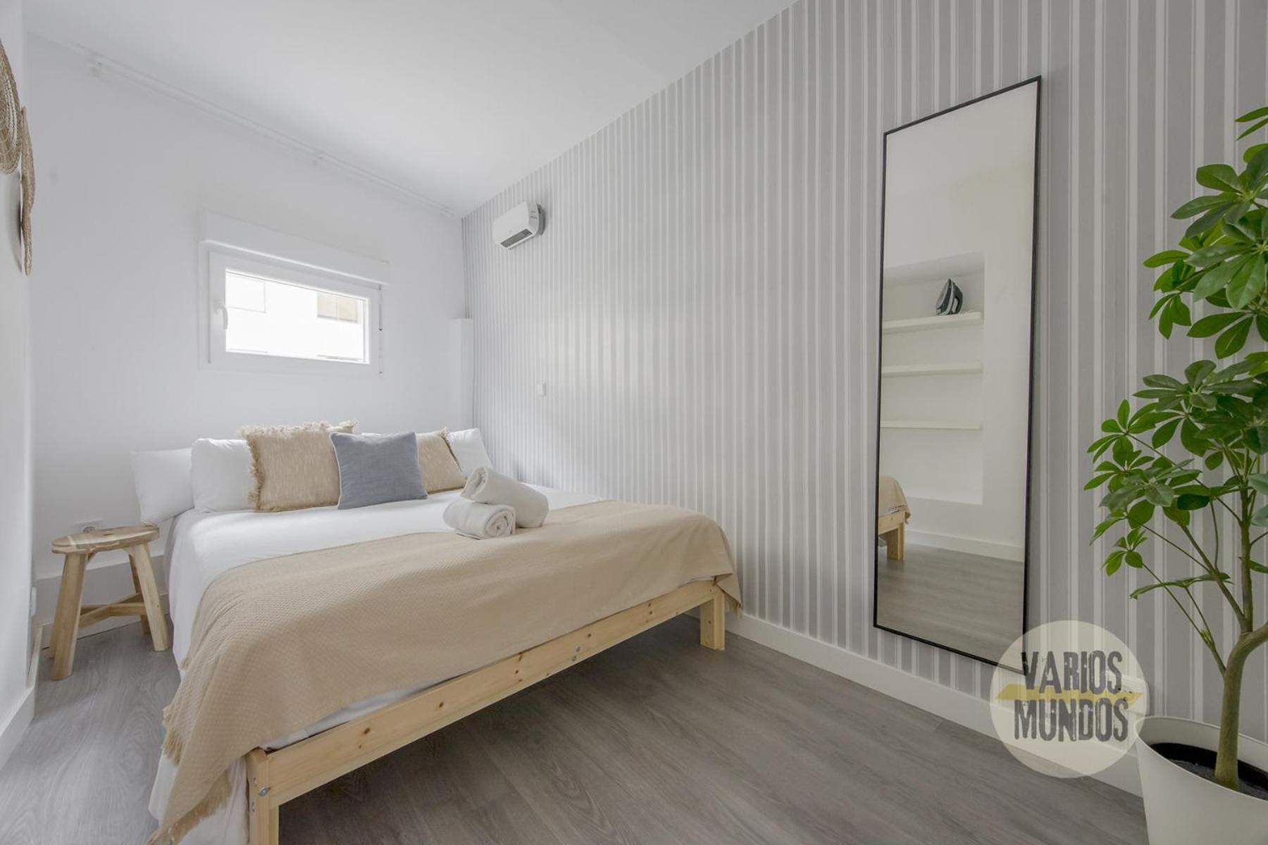 Atico Calle Silva Para 3Pax Con Terraza Esquina Con Gran Via E2 مدريد المظهر الخارجي الصورة